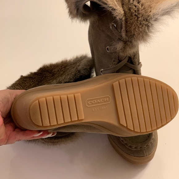 Coach wedge rabbit fur boots - Picture 3 of 3
